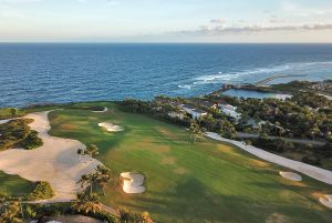 Puntacana (Corales) 16th Aerial Waves